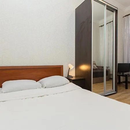 Апартаменты на вул. сходова 3, бічна ужгородської, біля високого замку. *